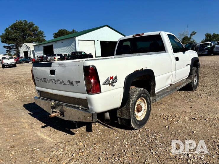 2005-chevrolet-2500hd-image-5