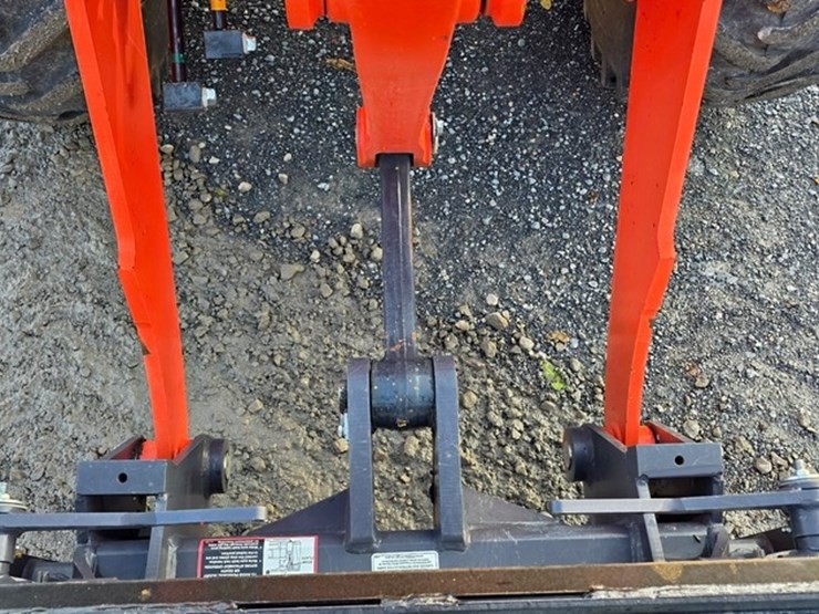 2023-kubota-r430-image-30