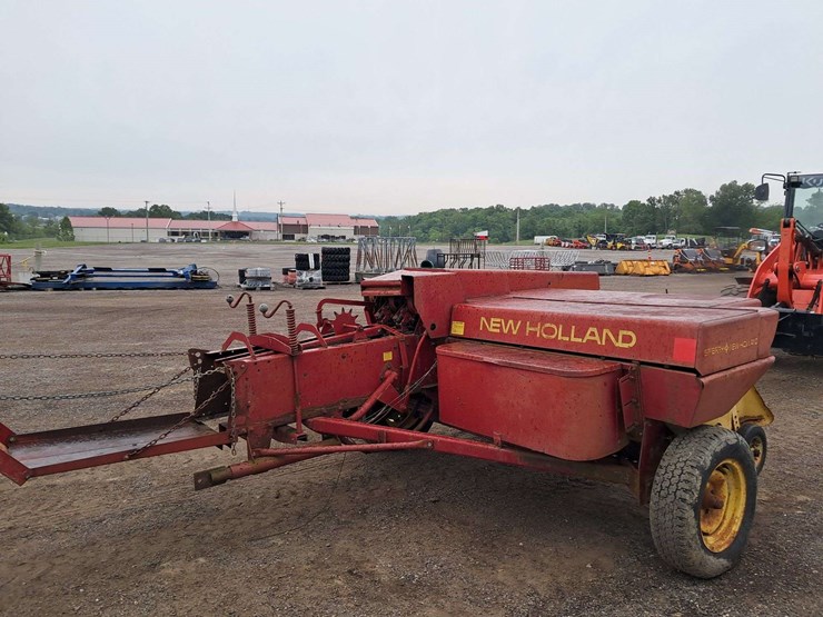 new-holland-310-image-3