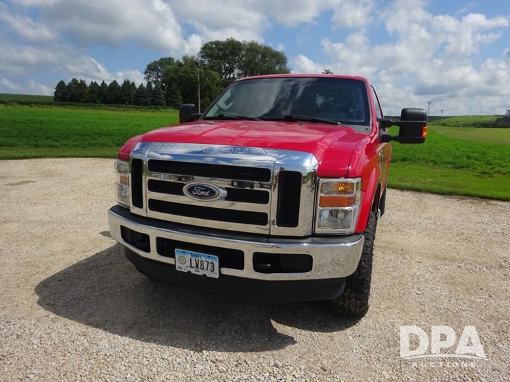 2010-ford-f250-xlt-image-3