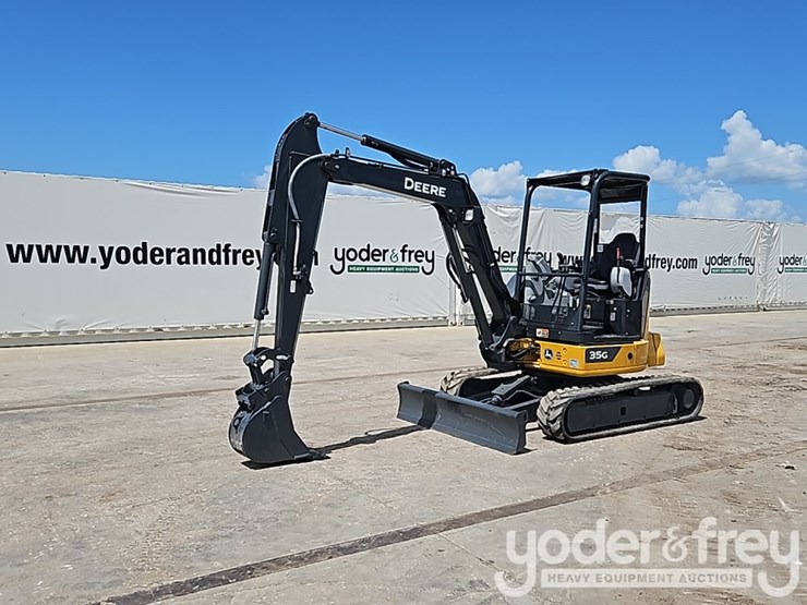 2023-deere-35g-image-2