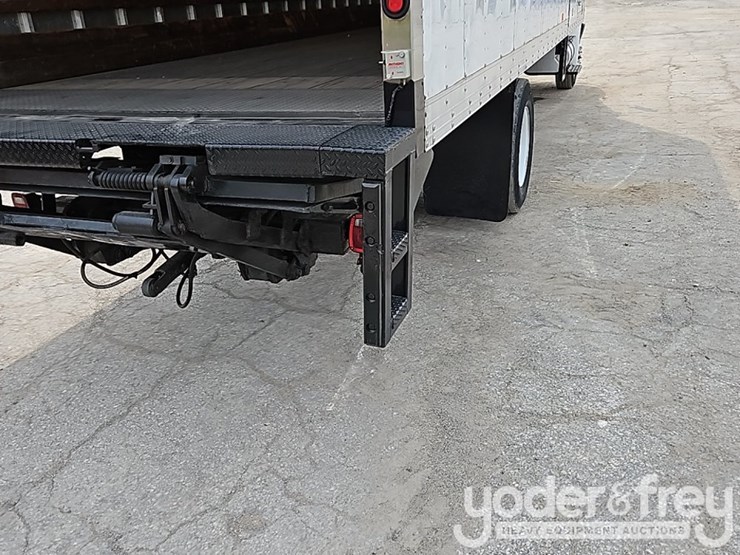 2017-international-durastar-4300-image-17