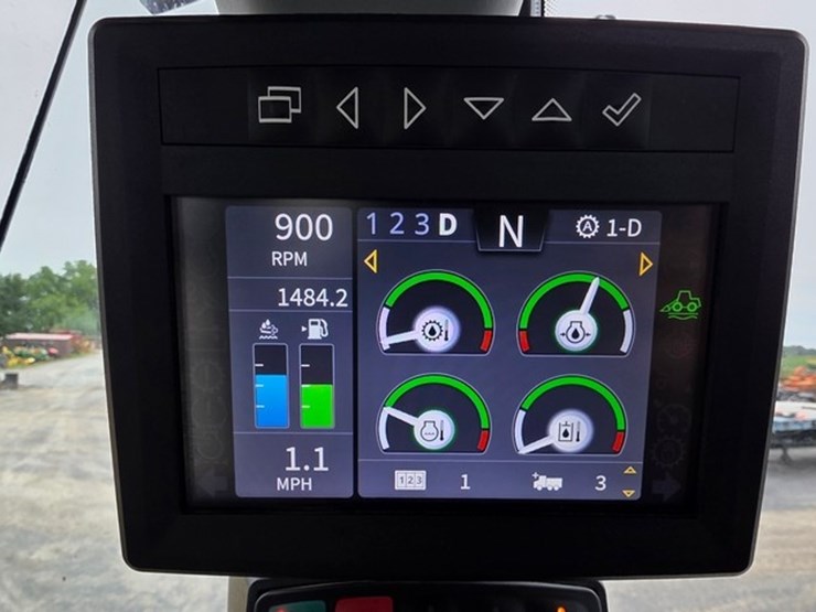 2021-deere-524l-image-92