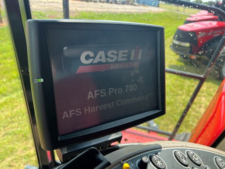 2023-case-ih-8250-image-18