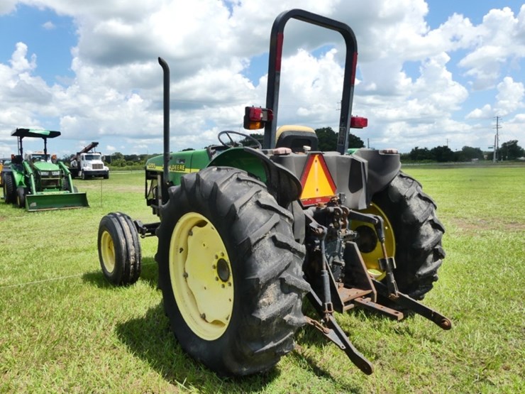 2001-john-deere-5205-image-3