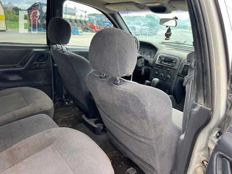 2001-jeep-grand-cherokee-laredo-image-24