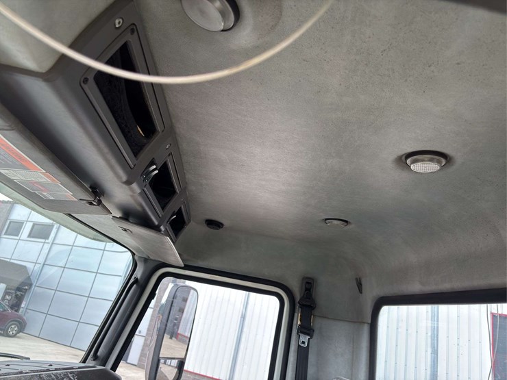 2009-mack-cxu-(pinnacle)-flatbed-truck-image-25