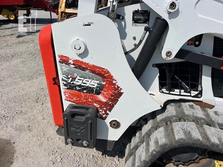 2021-bobcat-t595-image-13