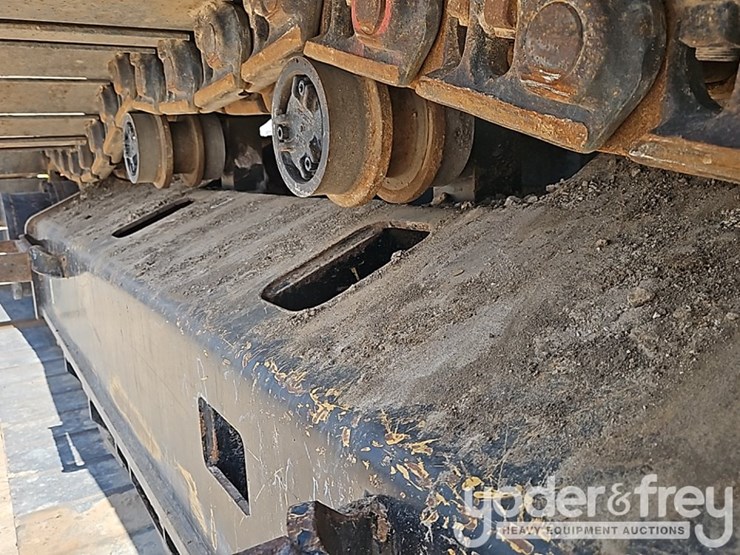 2017-caterpillar-336fl-image-11