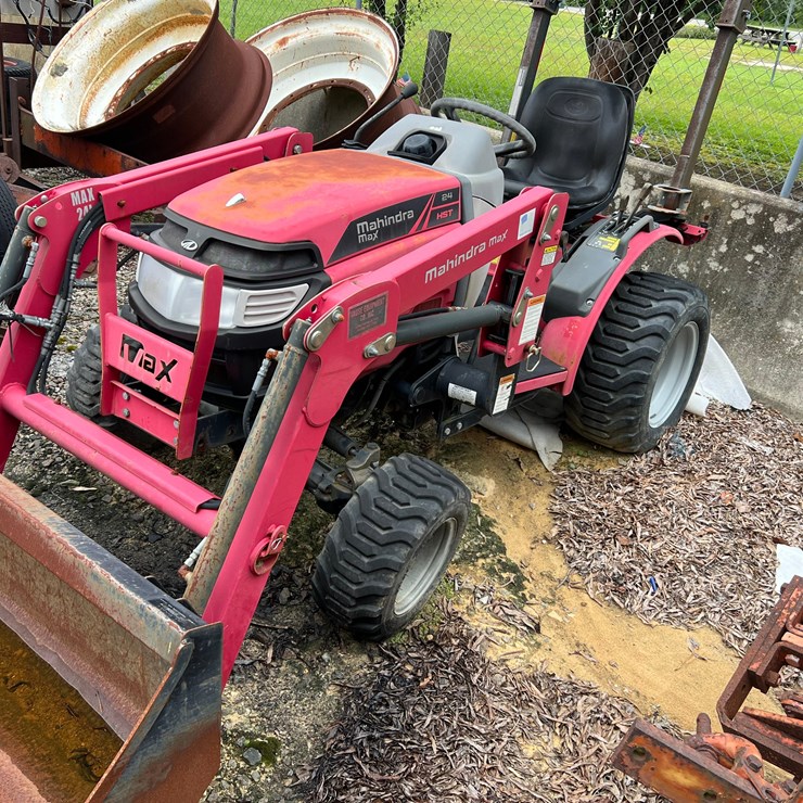 MAHINDRA MAX 24
