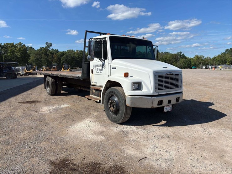 1995-freightliner-fl70-image-2