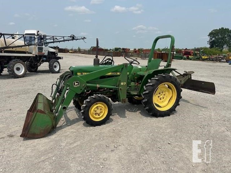 john-deere-750-image-1