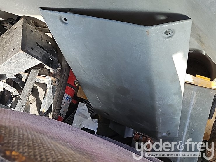 2009-volvo-a40e-image-36