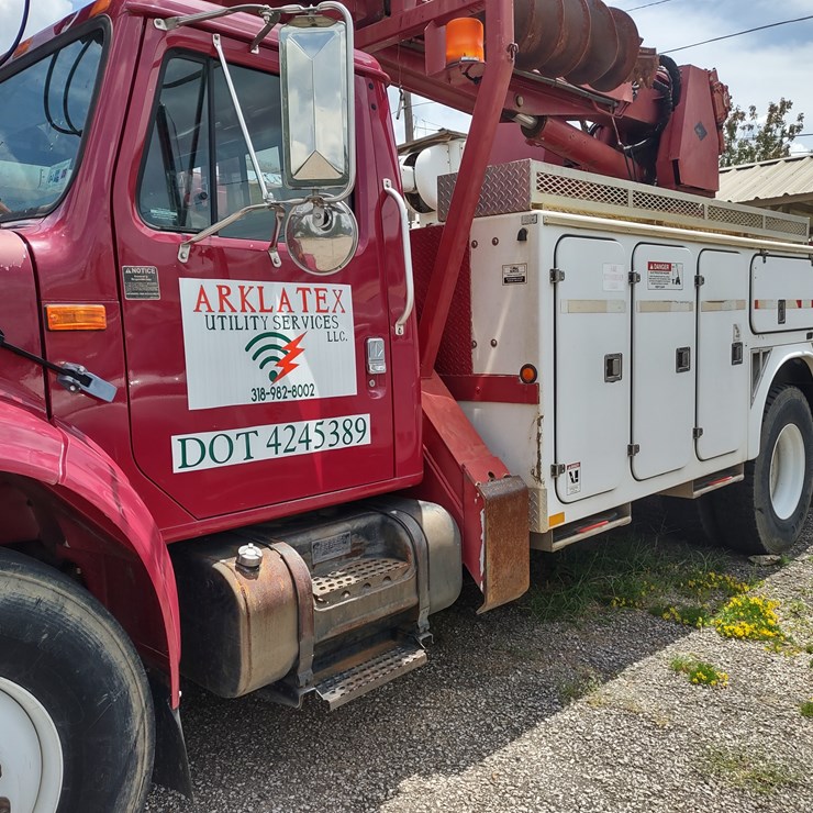 2000 INTERNATIONAL DT466