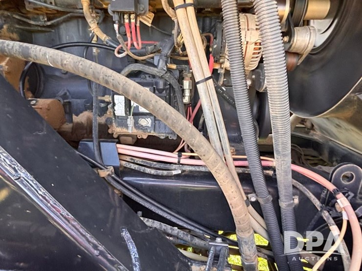 2019-case-ih-patriot-4440-image-67