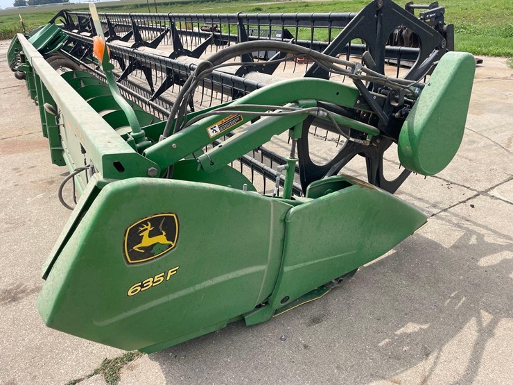 2011-john-deere-635f-image-17