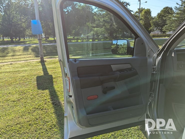 2009-dodge-ram-2500-image-43