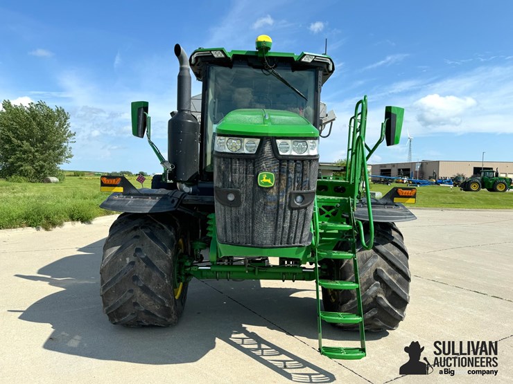 2022-john-deere-800r-image-2