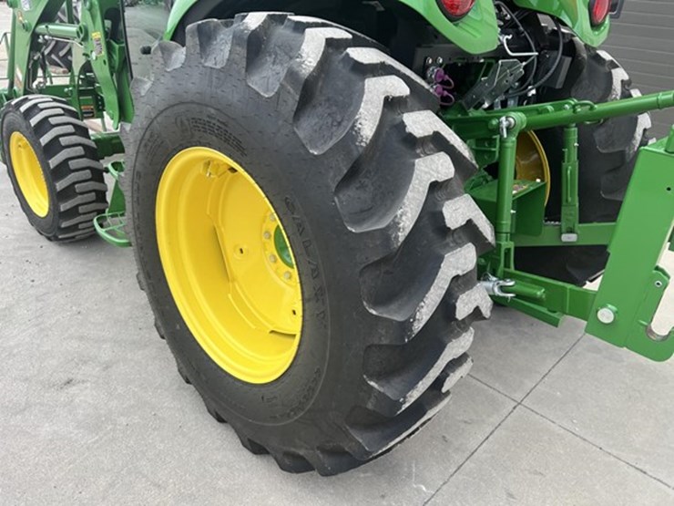 2024-john-deere-4066r-image-24