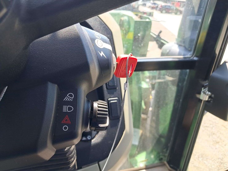 john-deere-5100m-image-30