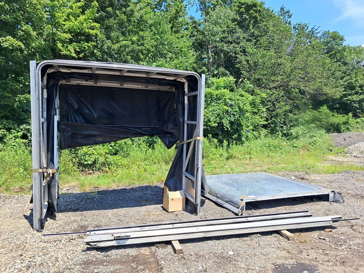 2016-conestoga-flat-bed-trailer-tarp-assembly-image-1