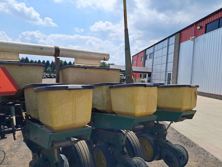 john-deere-7000-image-7