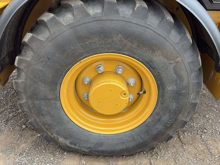 2022-caterpillar-906m-image-9