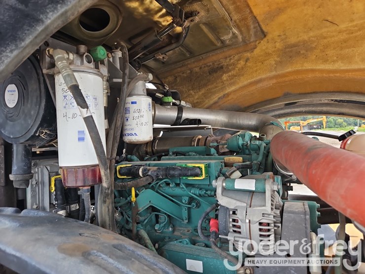 2016-volvo-sd115b-image-24
