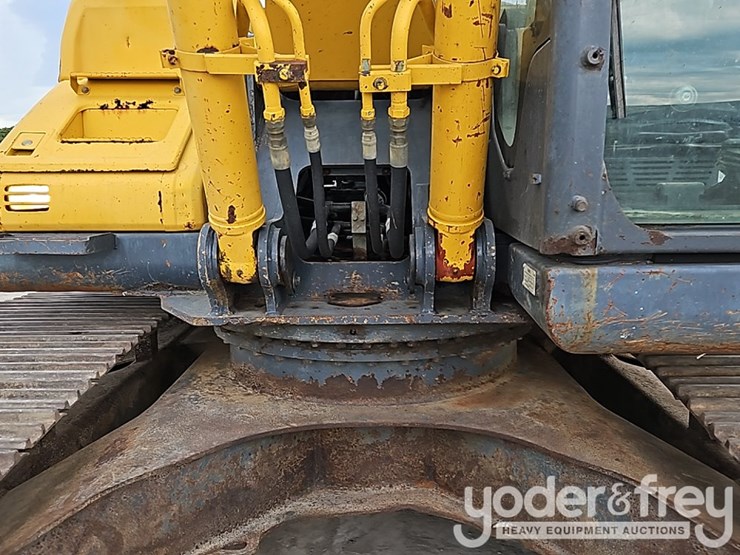 2015-kobelco-sk210-lc-9-image-19