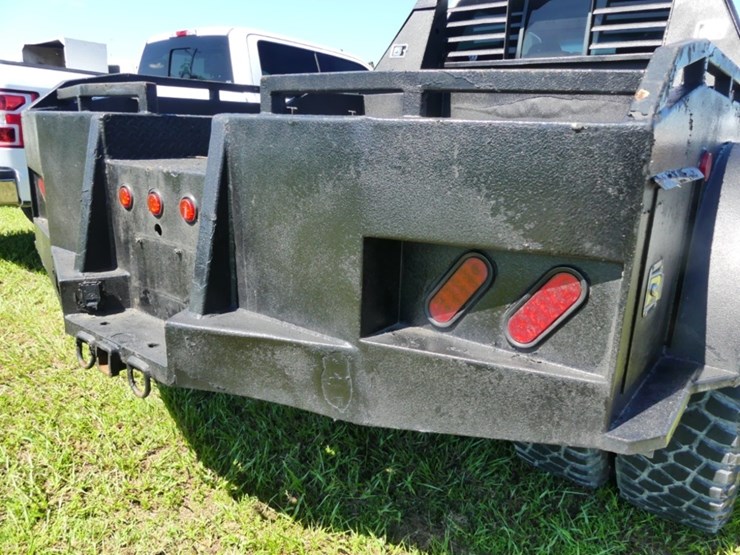 2005-chevrolet-3500-image-8