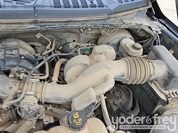 2016-ford-f150-image-18