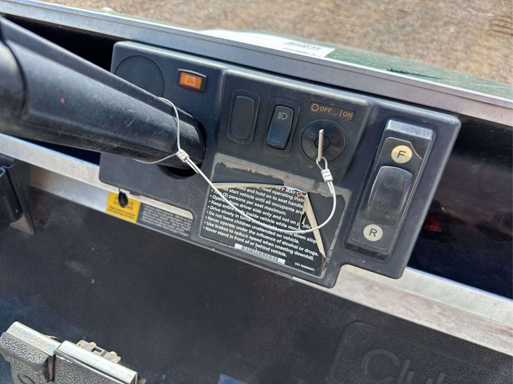 2012-club-car-carryall-1-image-11