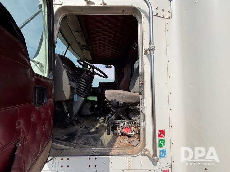 2003-kenworth-t800-image-79