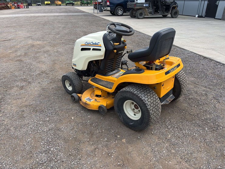 cub-cadet-lt1040-image-4