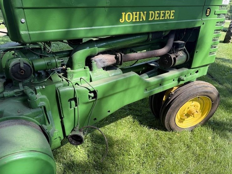 john-deere-b-image-7