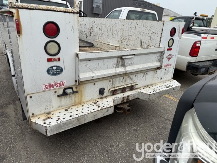 2007-chevrolet-3500-image-18