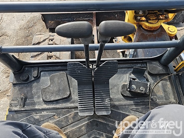 2021-kobelco-sk55srx-6e-image-36