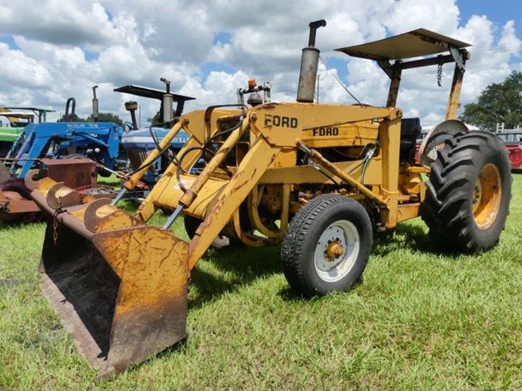ford-tractor-image-1