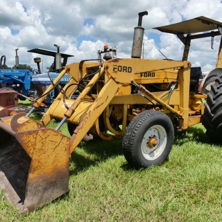 FORD TRACTOR