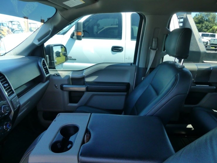 2020-ford-f150-xlt-image-15