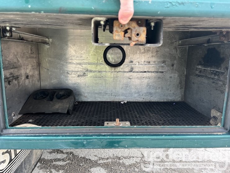 2017-ford-f350-sd-image-12