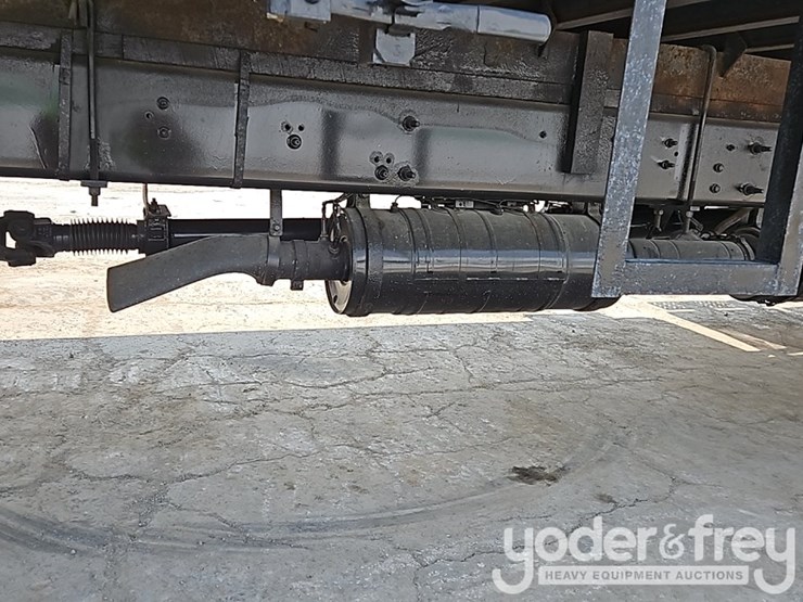 2017-international-durastar-4300-image-23
