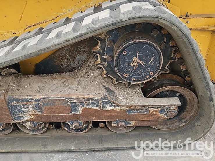 2020-deere-325g-image-18