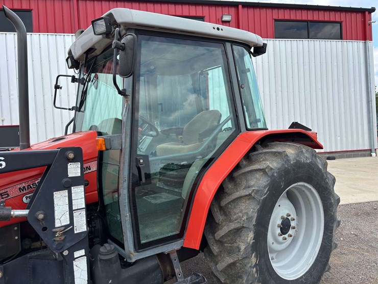 massey-ferguson-4225-image-18