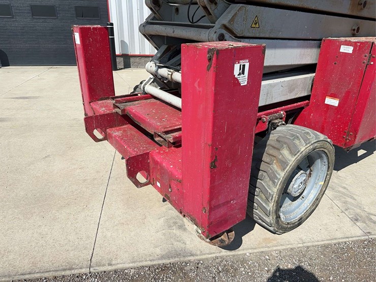 2014-meck-rough-terrain-lift-image-25