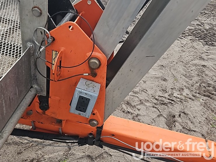 2018-jlg-t500j-image-33