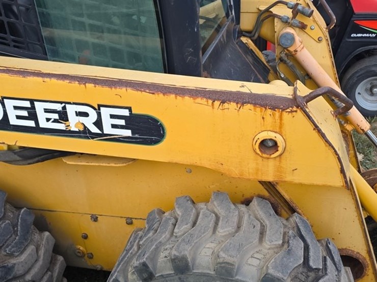 john-deere-250-image-9