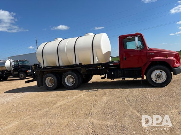 1995-freightliner-fl80-image-20