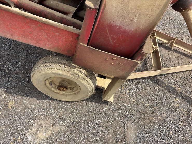 gehl-87-silage-blower-image-10