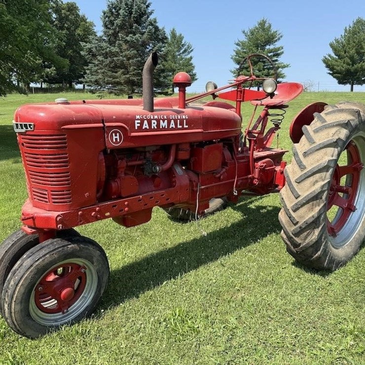 Farmall H Tractor